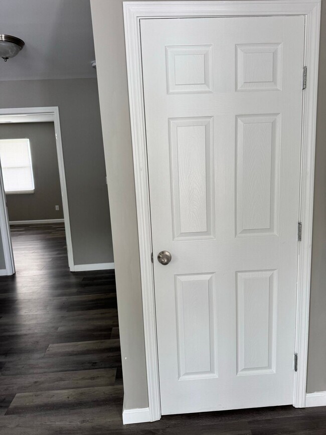 Photo - 113 Sandstone Ct