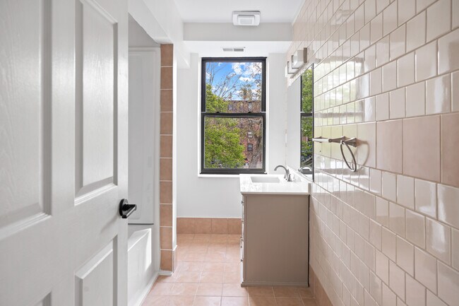 Photo - Van Dyke Village Apartments