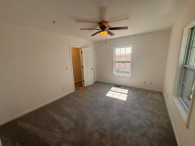 Photo - Updated 2BR/2BA Apartment with Bonus Room in Scottsboro Unit B