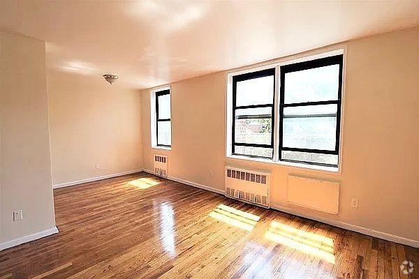 Building Photo - 1 bedroom in Bronx NY 10463 Unit 2D Rental