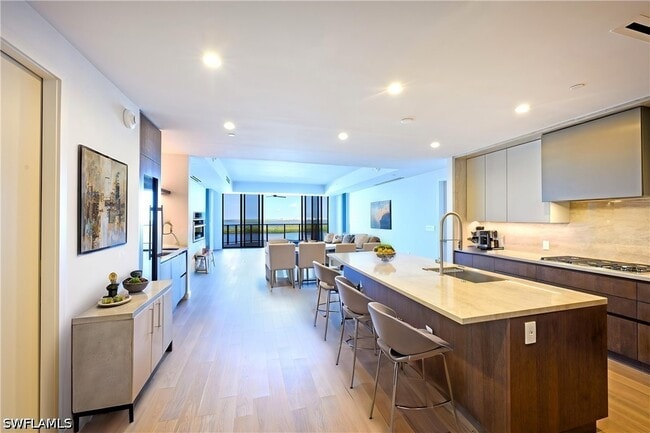 Building Photo - 5100 Coconut Rd Unit 705