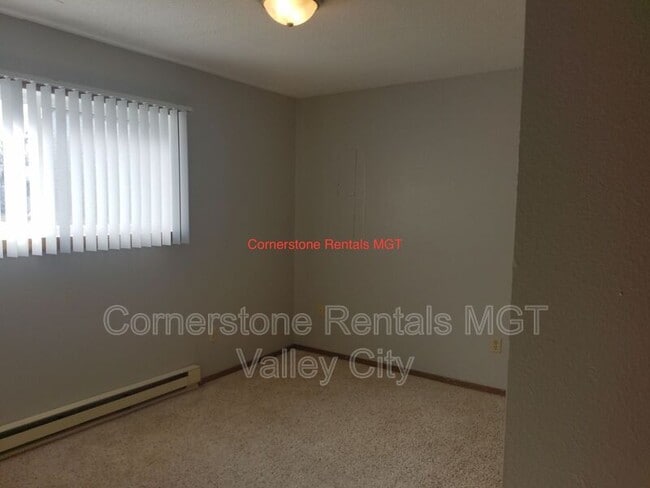 Photo - 918 9th Ave SE