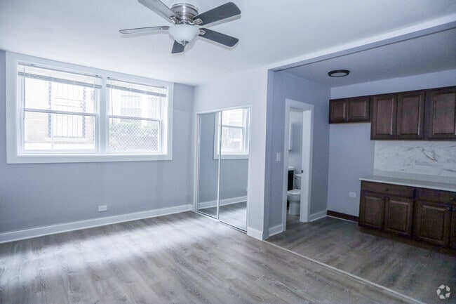Building Photo - 6950 N Ashland Blvd Unit #103 Rental