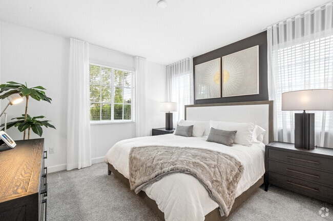 1BR, 1BA - 794SF - Bedroom - Town Treeline