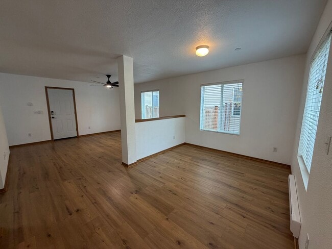 Photo - 2126 Charles St