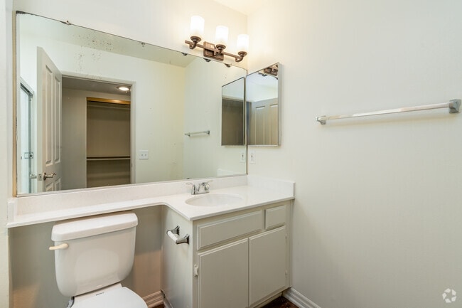 2BR, 2BA - 1,200SF - Second Bathroom