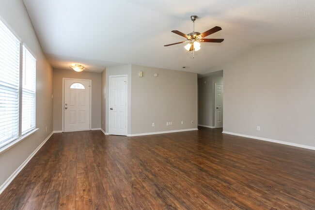 Photo - 6906 W Dover Pl