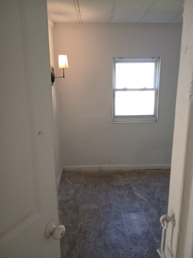 Photo - 2 Bed 1 Bath Mobile Home in East Village Mobile Home Community Unit Lot 19