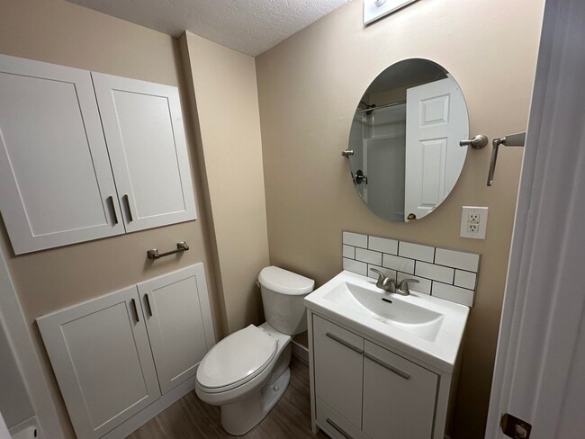 Photo - 2168 Rae St Unit 2