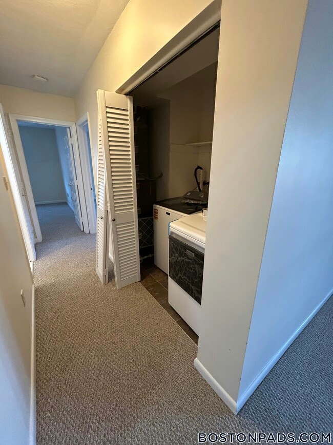 Photo - 3 April Ln Unit 33