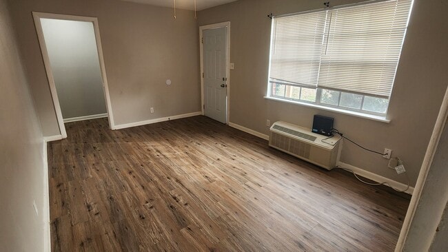 Photo - 3 BR/ 1.5 BA Single Family Home