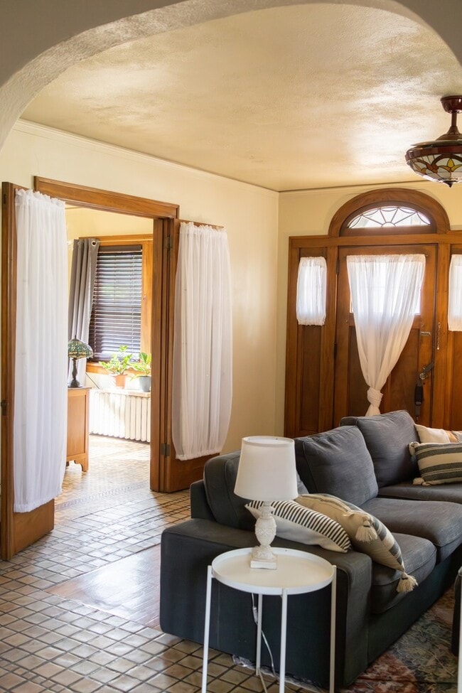 Photo - 1619 Grant Ave