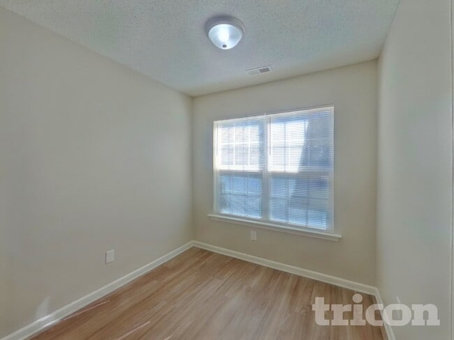 Photo - 509 Klondike Ln