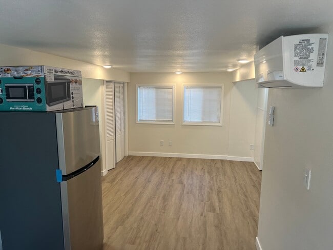 Photo - 105 Tinker Way
