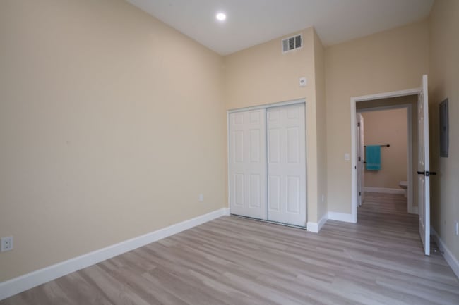 Photo - 2291 Dunlop St Unit 25