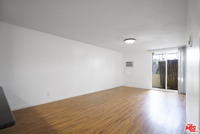 Photo - 425 S Kenmore Ave Unidad 311