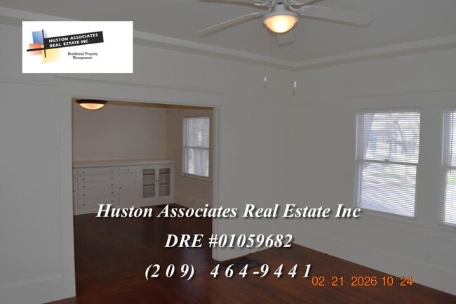 Photo - 845 N Lincoln St