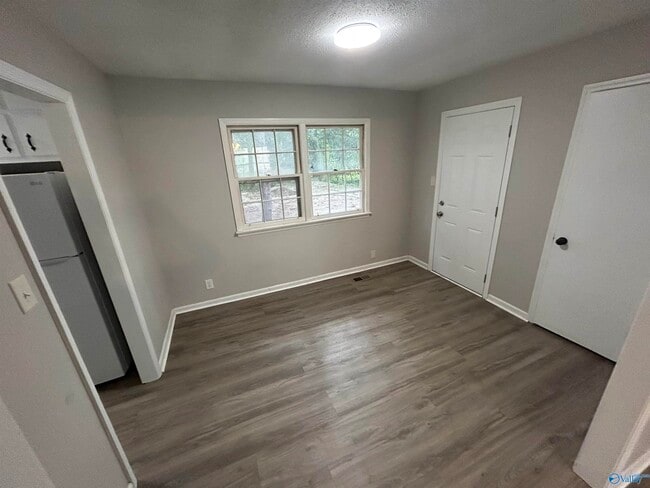 3304 Pulaski Pike NW