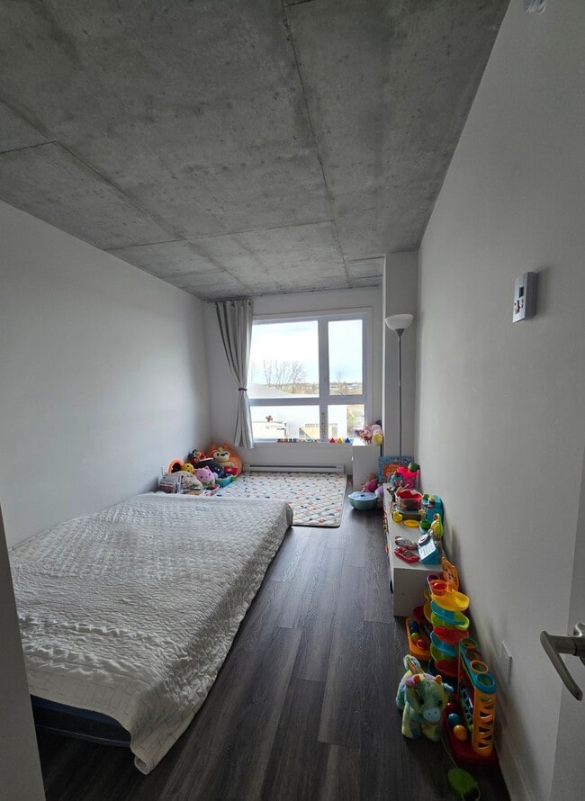 Photo - 1431 Av. de la Gare