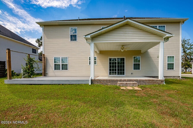 Photo - 150 Finch Ln