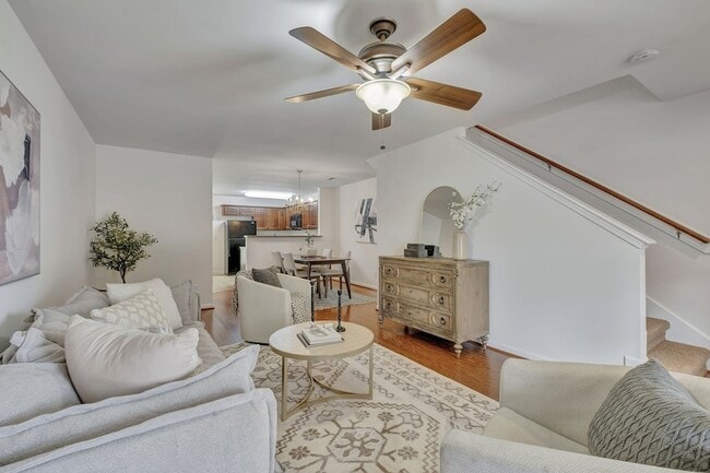 Photo - 282 Killian Way