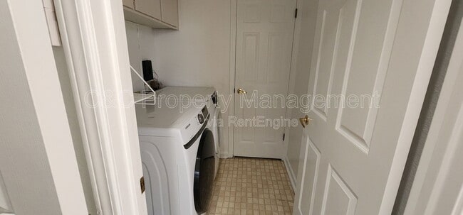 Photo - 5435 Quebec Common