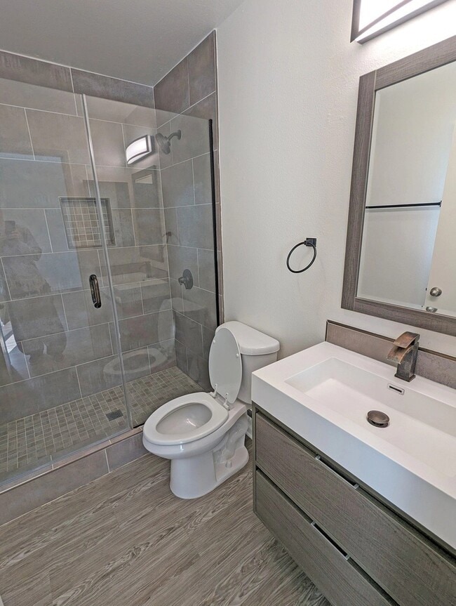 Photo - 520 N Virgil Ave Unit 8