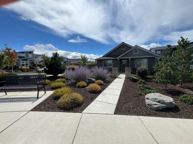 Photo - 3741 NE Petrosa Ave