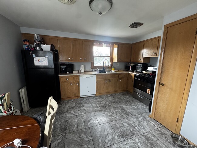 Photo - 1703 E Morgan Ave