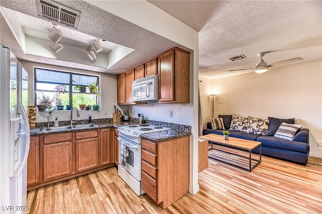 Photo - 7200 W Pirates Cove Rd Unit 2071