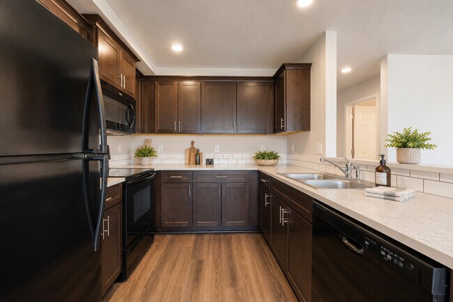 Photo - Ridgeview Heights