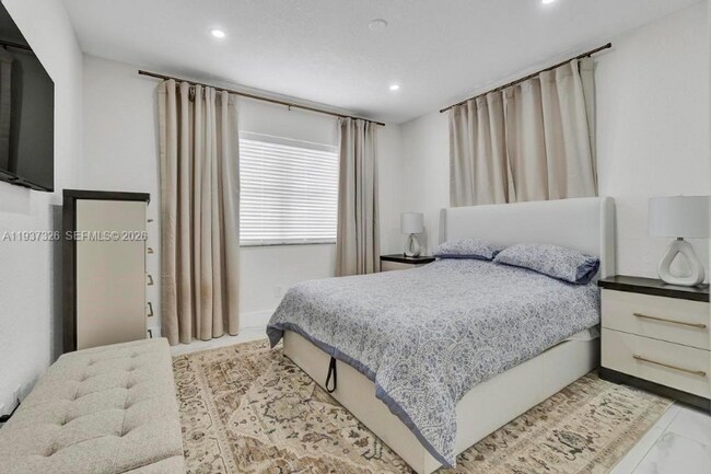 Photo - 6470 SW 27th St