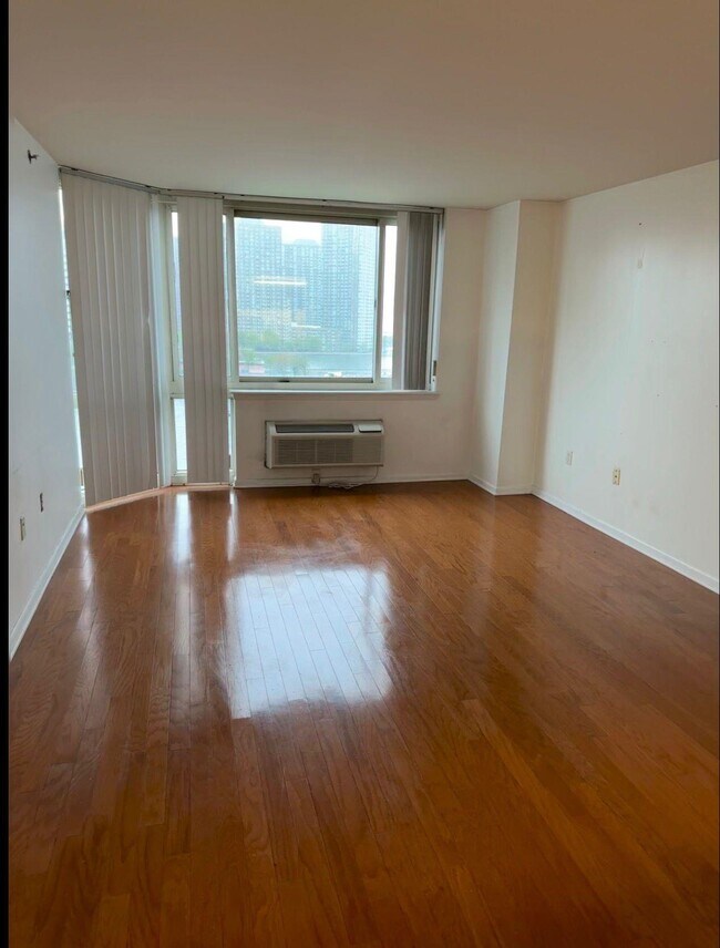 Photo - 20 2nd St Unit 905