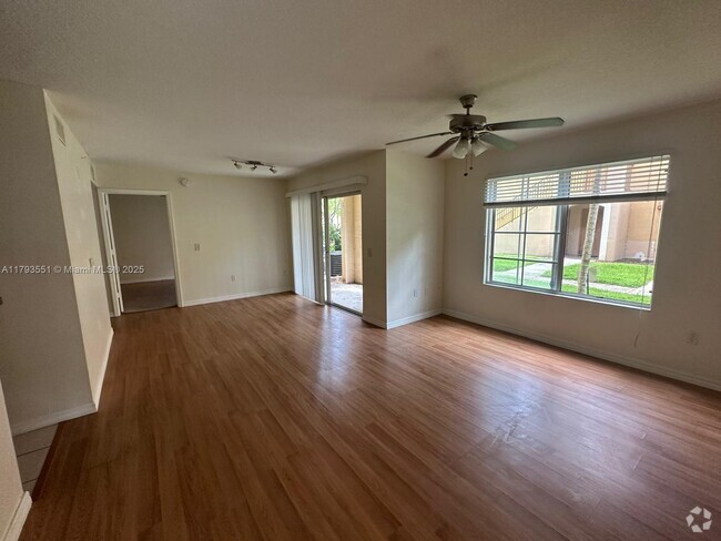 Building Photo - 4271 San Marino Blvd Unit 101 Rental