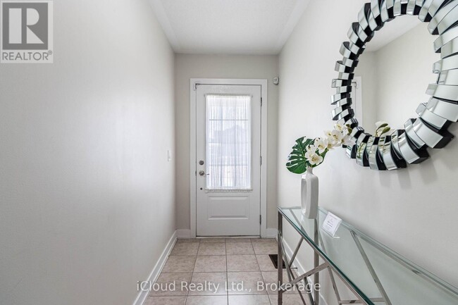 Photo - 156 Inspire Blvd