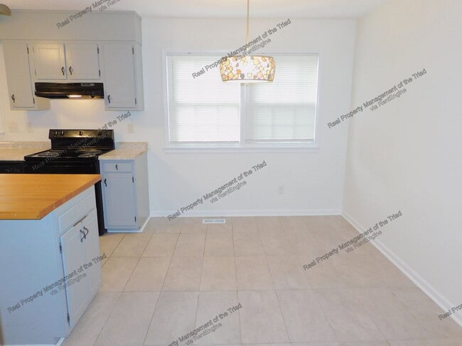 Photo - 1901 Boulding Ave
