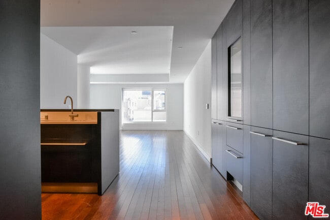 Photo - 6250 Hollywood Blvd Unidad 9H Rental