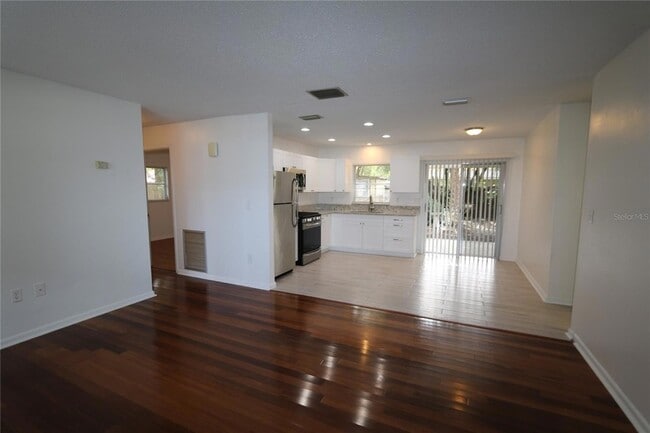 Photo - 4109 E 99th Ave