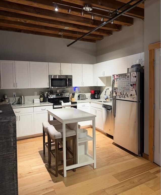 Building Photo - 58 13th St Unit 200