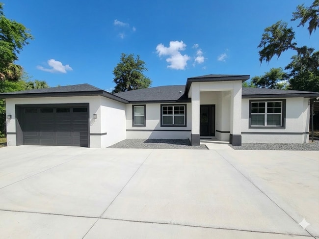 Building Photo - 369 N Lake Jessup Ave