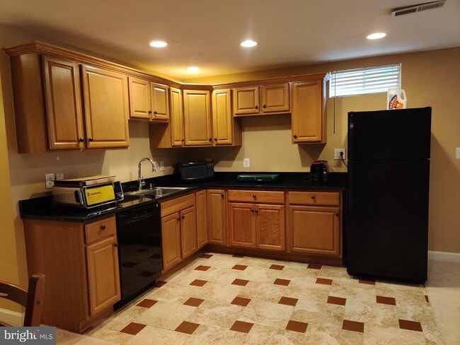 Building Photo - 8400 Hessian Hill Ct Rental