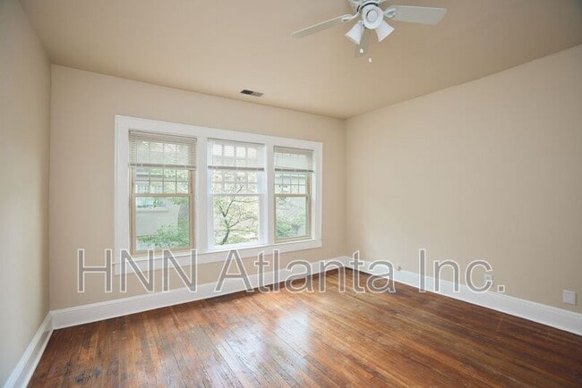 Photo - 437 N Highland Ave NE