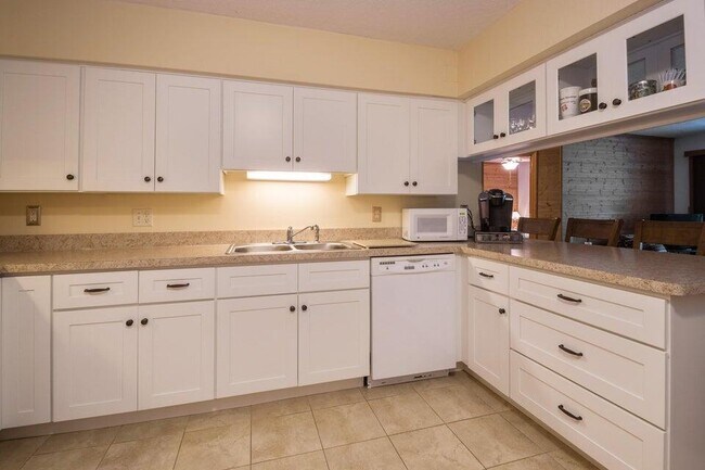 Photo - 205 Williams St Condo Unit 9