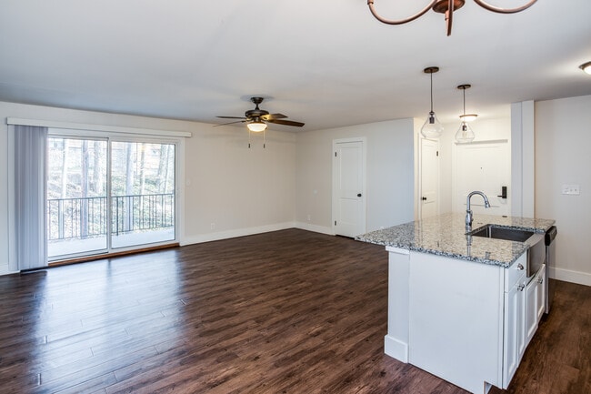 Photo - Mountain Lane Apartments