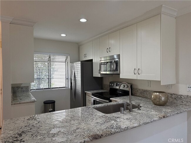 252 Pineview
