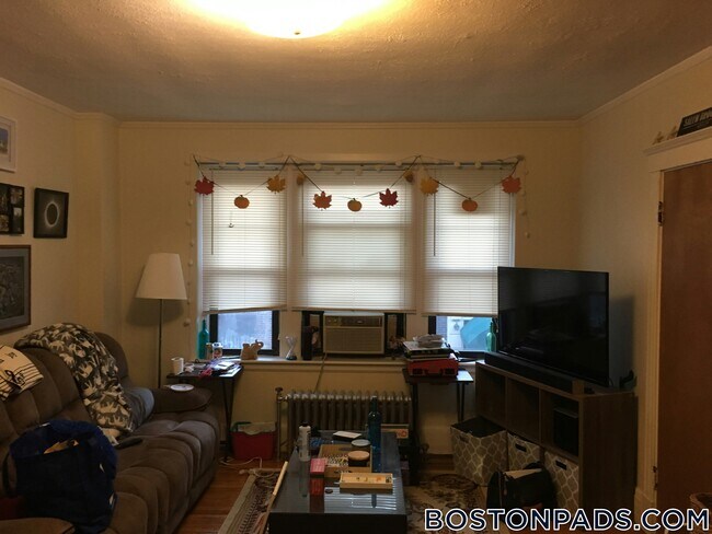 Photo - 349 Pleasant St Unit B2-3