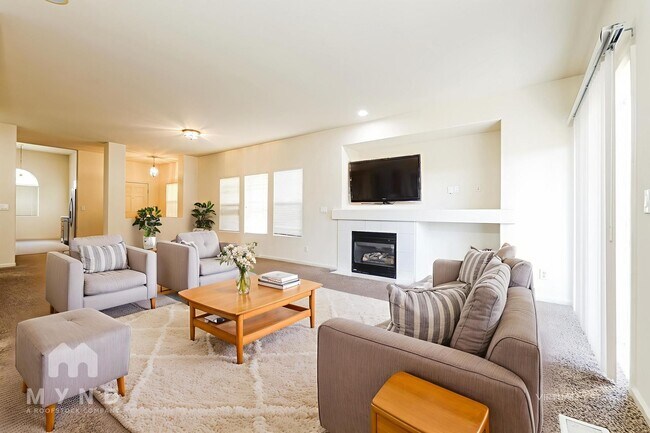 Photo - 5518 Spandrell Cir