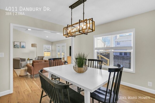 Photo - 4011 Danbury Dr