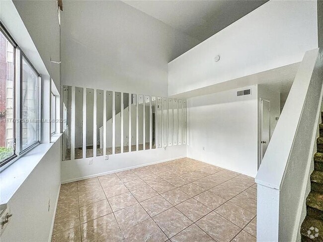 Building Photo - 4011 Woodfern Dr Unit 0 Rental