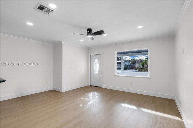 Photo - 1320 N Andrews Ave